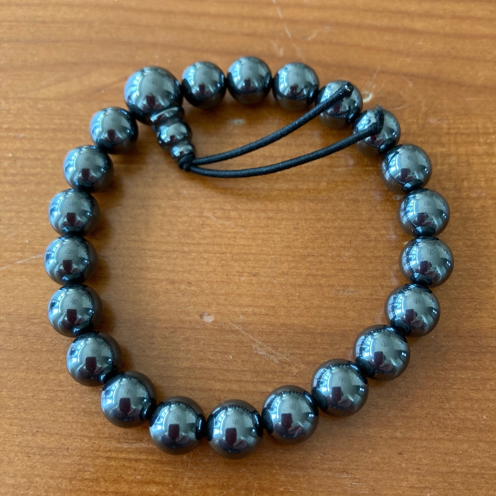 Gray beaded bracelet